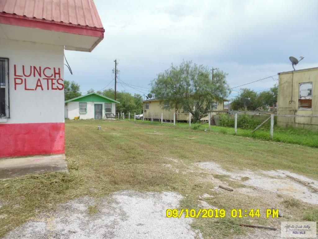 928 N 7th St, Raymondville, TX 78580